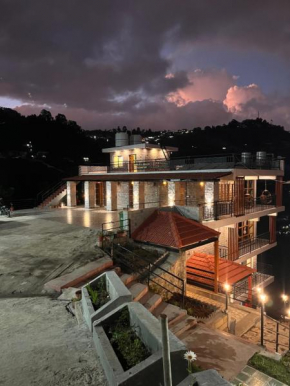 Kurinji Amaze Farmstay,Resort,Trek&Tent